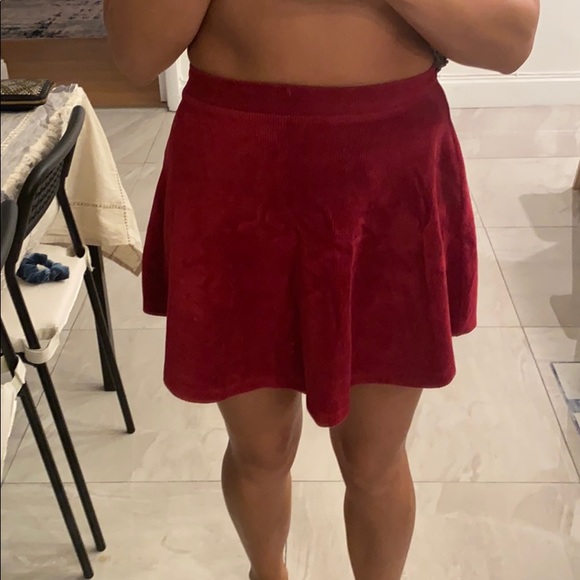 Red Forever21 miniskirt - Picture 4 of 5